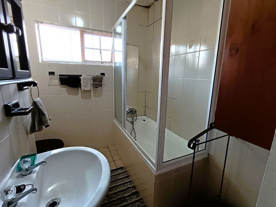 3 Bedroom Property for Sale in Langenhovenpark Free State